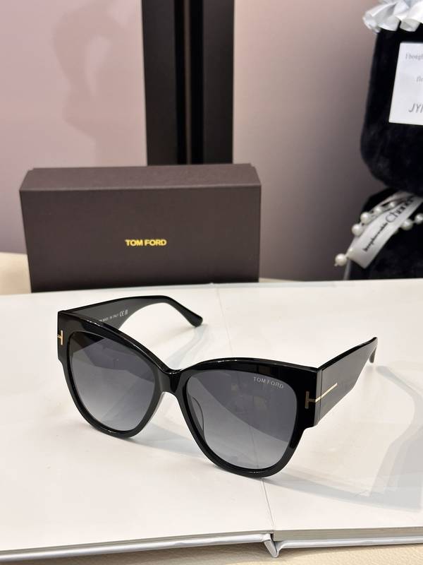 Tom Ford Sunglasses Top Quality TOS01335
